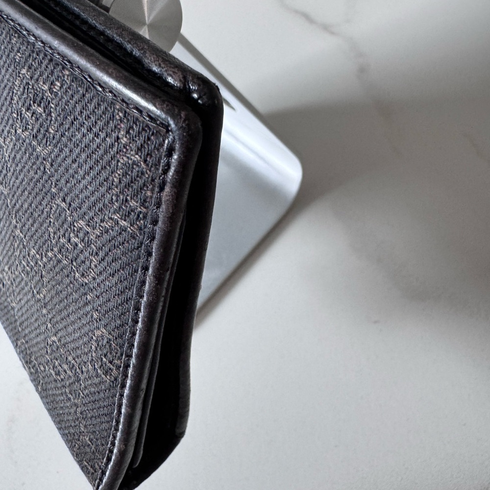 Authentic Gucci Vintage Horsebit Wallet in good condition - Picture 4 of 12